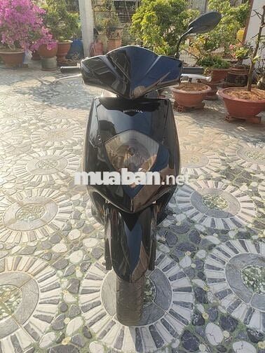 Honda Xe máy màu Đen