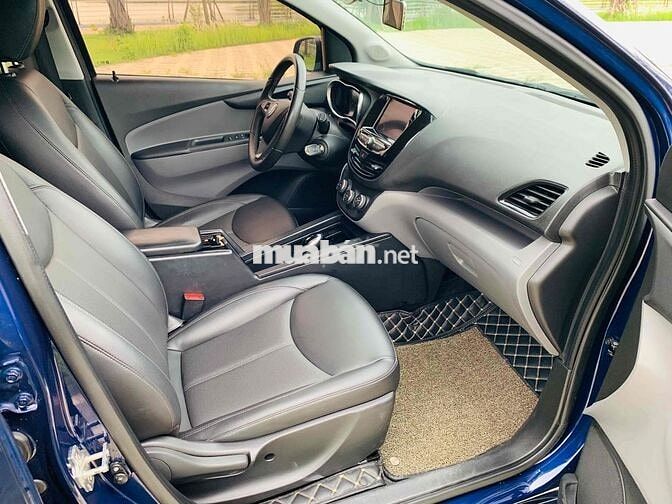 VinFast Fadil Plus 2021 Xanh 9 vạn km