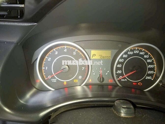Toyota Wish 2011 Bạc