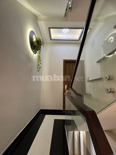 Bán nhà Lãnh Binh Thăng Q.11- 4,3m x 11m chỉ 8,99 tỷ