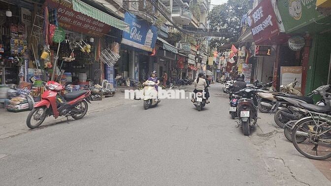 Mặt Phố Bùi Xương Trạch Thanh Xuân 50 Tỷ  150m2 mặt tiền 7,5m 