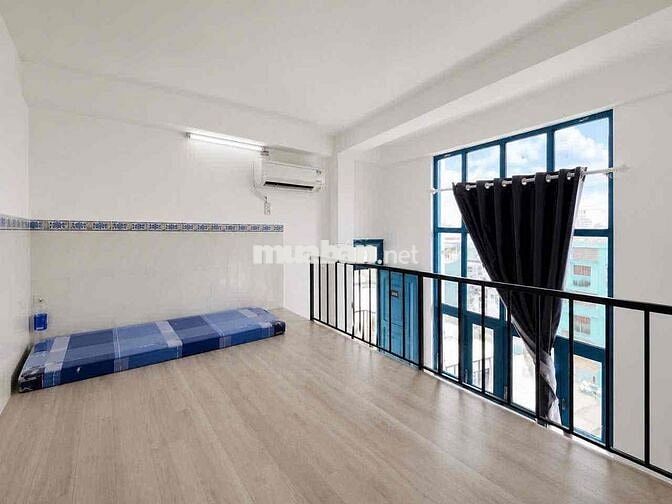 Phòng Gác Cao 1m7 - Ngay Cvpm Quang Trung - Sẵn Máy Lạnh - Cửa Sổ Trời