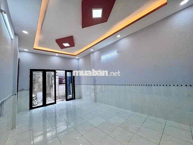 MỨC GIÁ 2,8 TỶ SIÊU PHẨM NHÀ ĐẸP SHR NGAY LÊ LỢI THỊ TRẤN HÓC MÔN