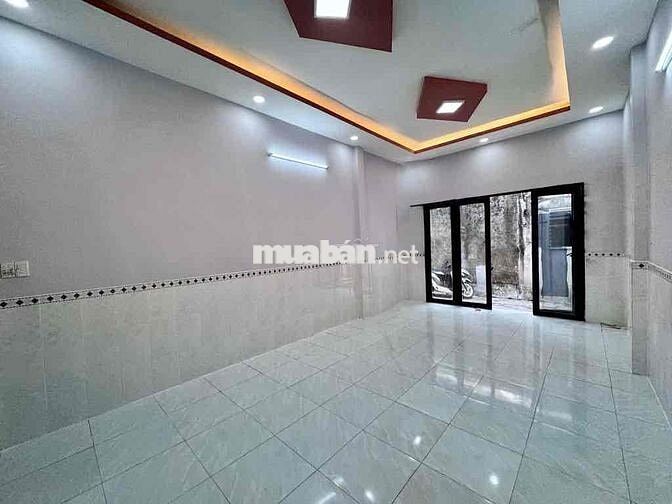 MỨC GIÁ 2,8 TỶ SIÊU PHẨM NHÀ ĐẸP SHR NGAY LÊ LỢI THỊ TRẤN HÓC MÔN