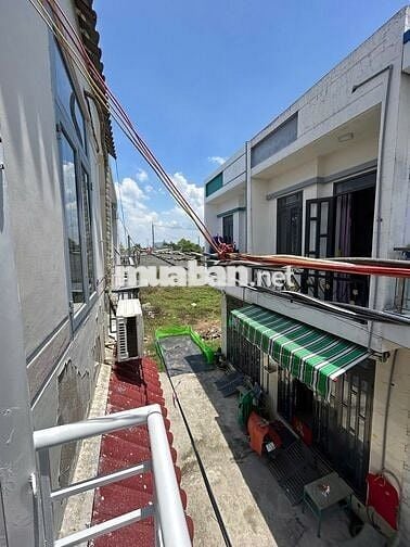NHÀ CHÍNH CHỦ CẦN BÁN GẤP, KHU VỰC CẦU LỚN HÓC MÔN, SỔ HỒNG RIÊNG