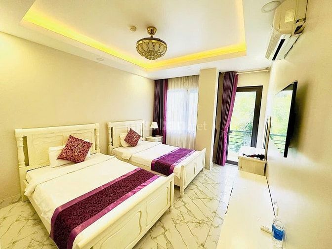 Khách sạn 7 tầng 98 phòng - Trung tâm Cát Bà - Thu nhập 5 Tỷ/năm