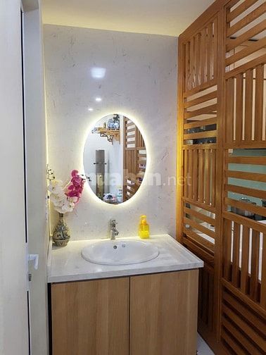 Chính chủ  cho thuê căn hộ chung cư Capital Garden trung tâm Q.Đống Đa