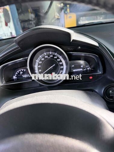 Mazda 2 Trắng 5 chỗ Số tự động