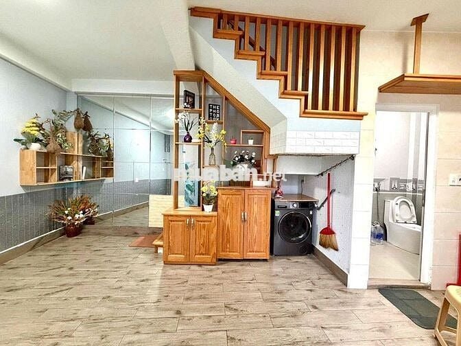 CHO THUÊ NHÀ NGUYÊN CĂN 2 PN ĐƯỜNG NGÔ QUYỀN GIÁ 7 TRIỆU/THÁNG