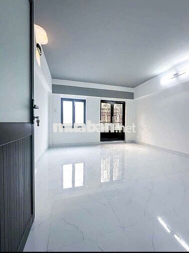Thái Phiên Quận 11 nhà 3 tầng DT 3,8x11,3m giá 7,08 tỷ.