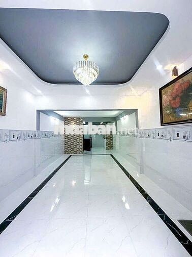 Thái Phiên Quận 11 nhà 3 tầng DT 3,8x11,3m giá 7,08 tỷ.