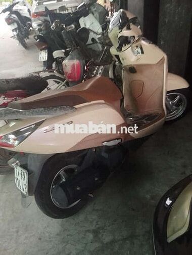 Honda Lead Vàng kem