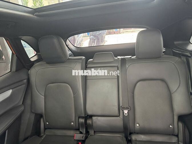 Xe điện VinFast VF8 Plus 2023 Cam