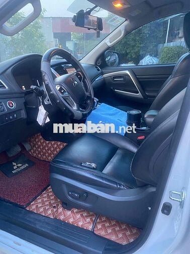 Mitsubishi Pajero Sport 2020 Trắng