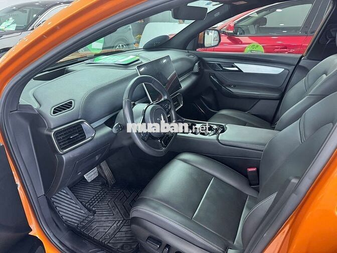 Xe điện VinFast VF8 Plus 2023 Cam