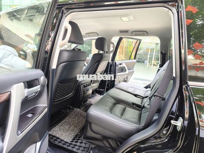 Toyota Land Cruiser LC200 2019 4.6V8 Tên Cty Xeđẹp