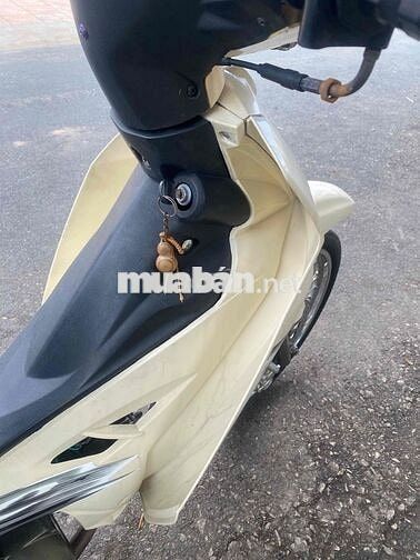 Yamaha Sirius 50cc màu Kem