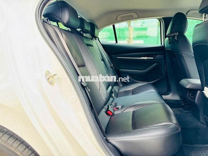 Mazda 3 2020 1.5 Luxury 3990 km