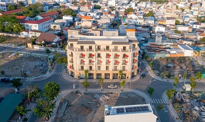 NHÀ PHỐ 5 TẦNG GIÁ CHỈ 18triệum2 Trung Tâm Phan Rang 