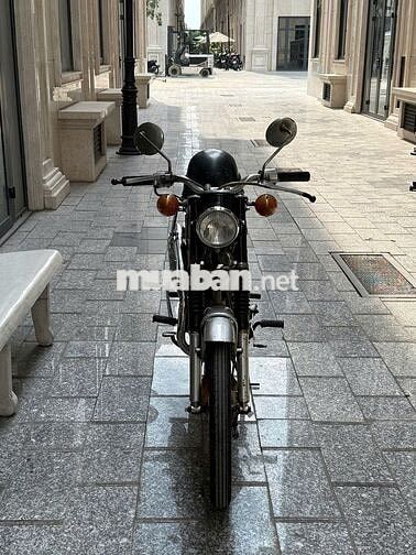 Honda 67 Đen Cổ điển