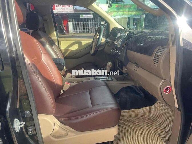 Nissan Navara 2013 std 2 cầu