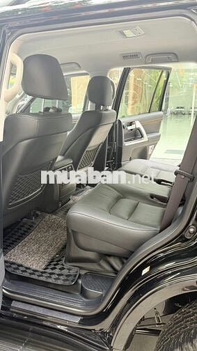 Land Cruiser 4.6 V8-2019, 1 chủ xuất hoá đơn VAT.