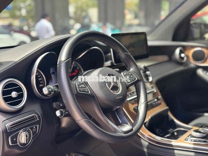 Mercedes-Benz GLC250 2018 Đen 49.000km