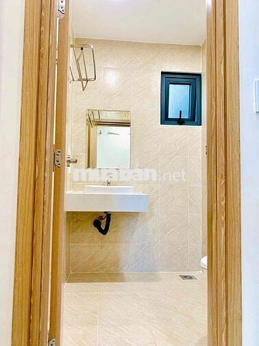 Phòng 1pn tách bếp, có ban công riêng