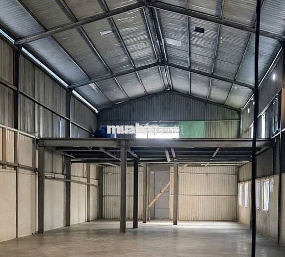 Cho thuê kho Nguyễn Bình – 400m2 kho + 100m2 gác – giá 35tr/tháng