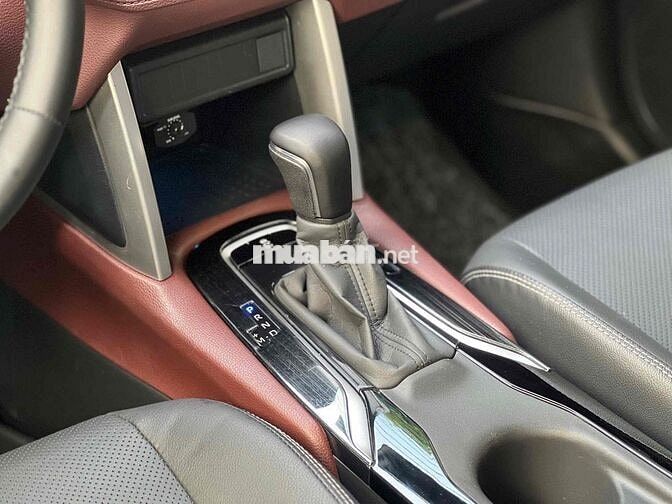 Toyota Corolla Cross 2020 1.8V 52.000 km Xám