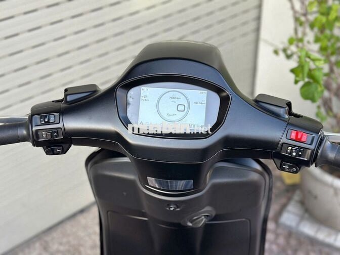 Piaggio Vespa Tech 125 2025 Đen 7500km