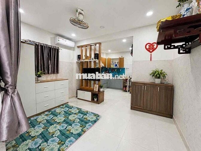 Bán nhà 2 tầng, 30m2(4mX8m), hẻm xe hơi Nguyễn Sỹ Sách, 2pn, 2.65 tỷ