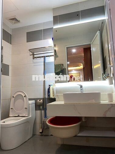 Chung cư RiceCity Linh Đàm, Hà Nội, căn 2PN sổ đỏ 5,2 tỷ, đủ nội thất