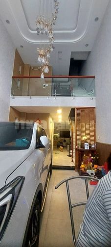 Siêu phẩm tòa nhà 6 tầng 81m2 xe hơi đổ cửa, có thang máy- vào ở ngay
