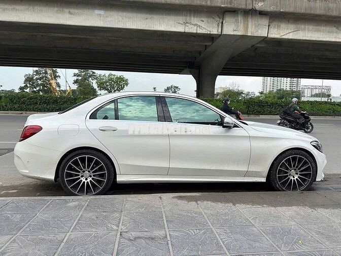 Mercedes C300 AMG Model 2017