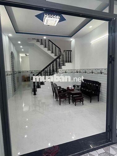 BÁN NHÀ PHỐ MỚI ĐẸP - NGÃ 3 TÂN KIM
