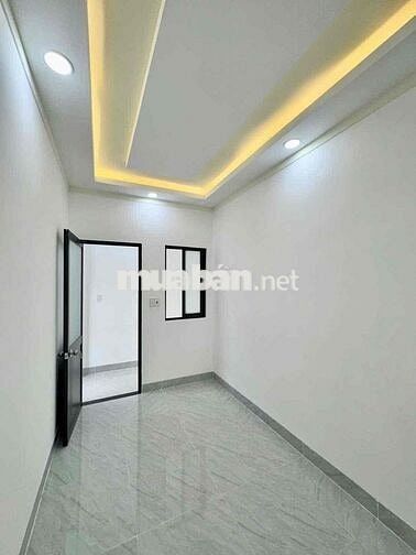 Nhà xây để ở, nhưng thay đổi kế hoạch nên bán lại cho anh chị mua ở