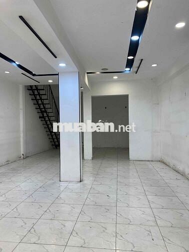 NHÀ VỊ TRÍ VÀNG MẶT TIỀN NGUYỄN ẢNH THỦ