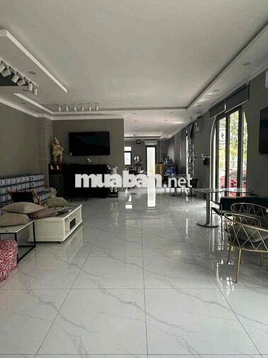 CẦN BÁN GẤP NHÀ PHỐ NGAY GÓC KHU HÀNH CHÍNH