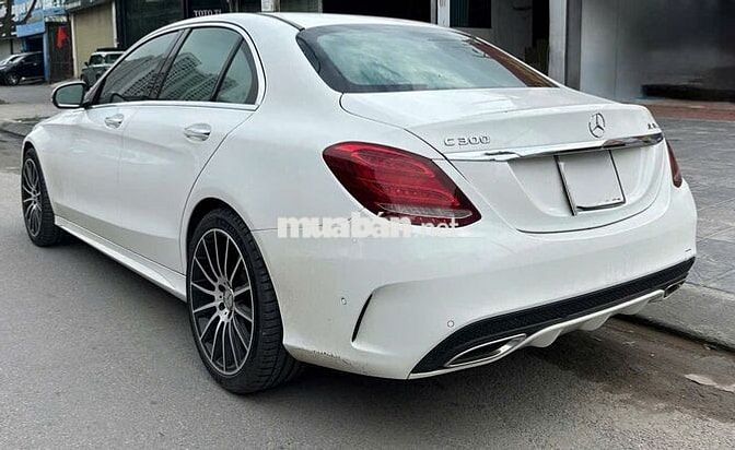 Mercedes C300 AMG Model 2017