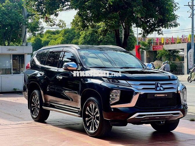 Mitsubishi Pajero Sport 2020 Đen