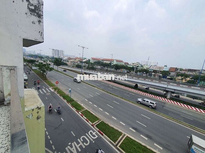 Bán hoặc cho thuê nhà số 1270 Võ Văn Kiệt Phường 10 Quận 5