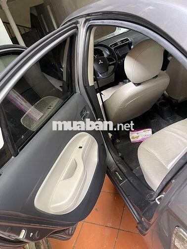 Mitsubishi Attrage 2015 Tự động 100000 km Xám