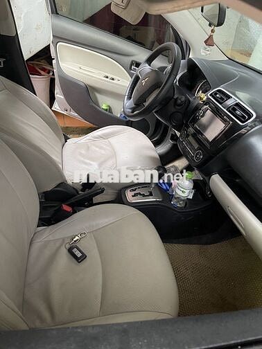 Mitsubishi Attrage 2015 Tự động 100000 km Xám