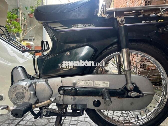 Honda Super Cub Trắng kem