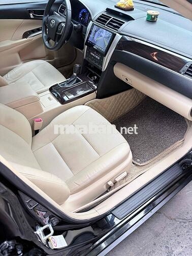 Toyota Camry 2019 2.0E Đen 67000km
