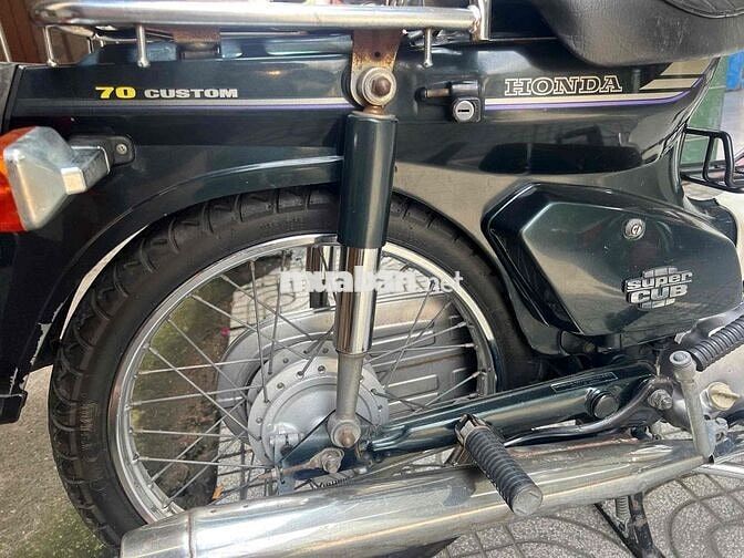 Honda Super Cub Trắng kem