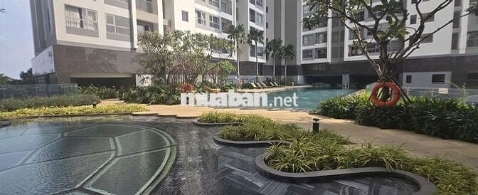 Cần bán Căn hộ Giá rẻ, View đẹp- Khu phức hợp Happy One Central