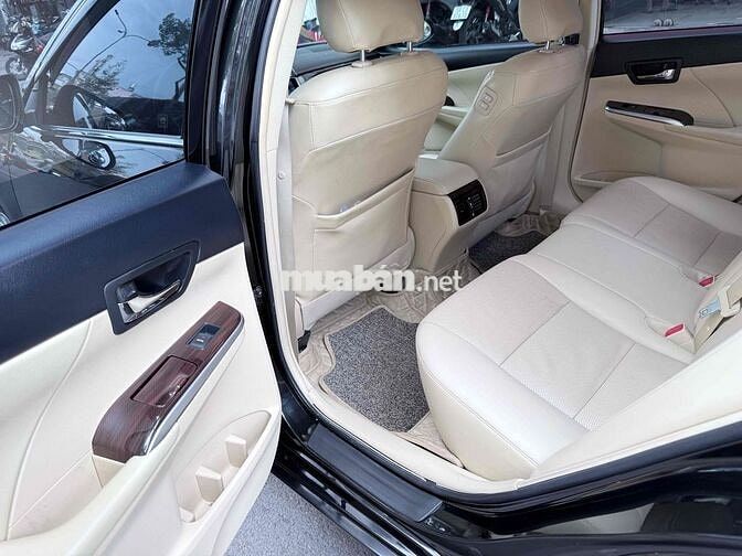 Toyota Camry 2019 2.0E Đen 67000km