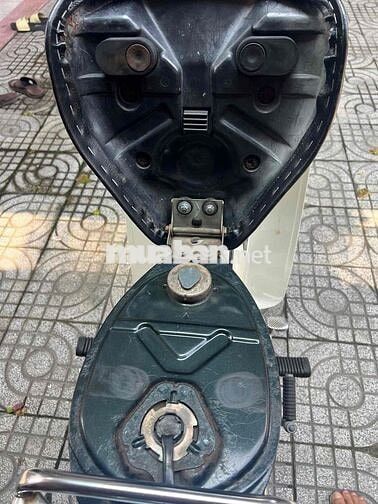 Honda Super Cub Trắng kem